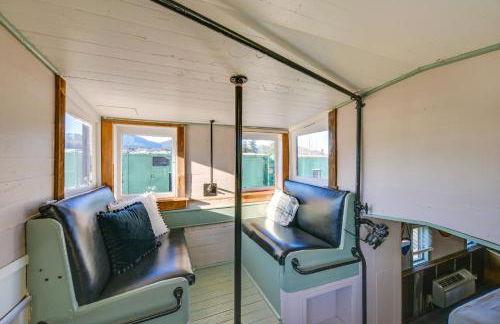 Couples Escape in Railcar, 13 Mi to Mount Rainier! - Photo 3