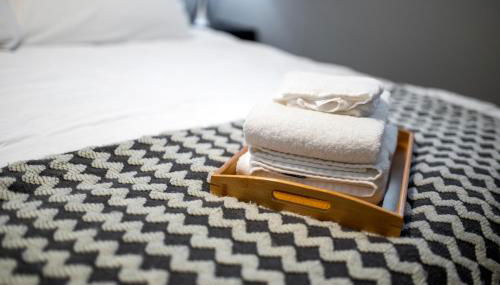 Spacious 2 Bedroom Townhome by StayLage - Foto 2, towels