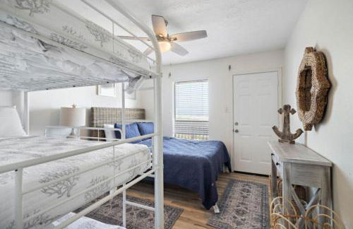 Secluded beachfront house with gorgeous ocean views - Foto 28