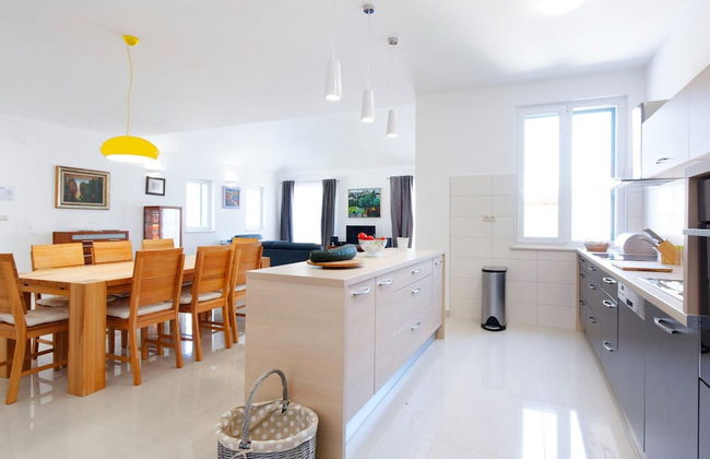 Villa in Croatia With Stunning Mountain Views - Foto 7