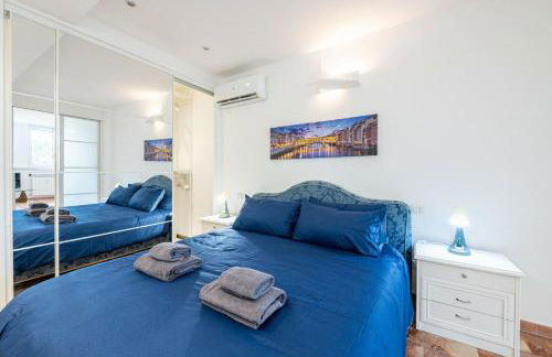 Iris Apartment with Jacuzzi - Easy City Access - Foto 25