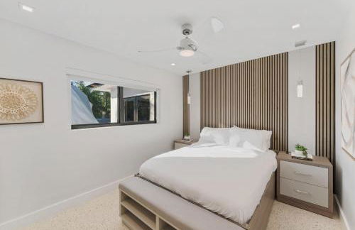 Tiki Hut Paradise Mins to Beach w Fire Pit - Foto 30