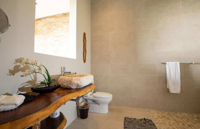 Luxe 4 Bdrm Villa w Epic Oceanview Infinity Pool - Foto 41