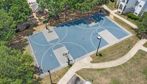 Prime Location, 2 mins to Airport, 5 mins to Dwntn - Foto 2