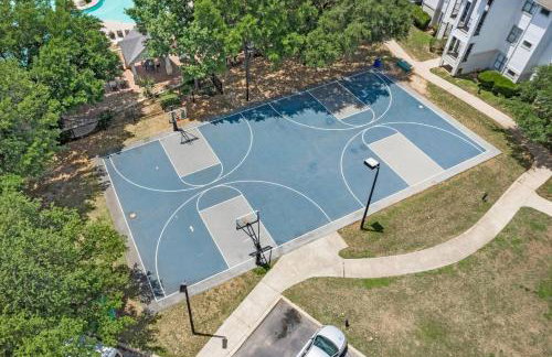 Prime Location, 2 mins to Airport, 5 mins to Dwntn - Foto 2