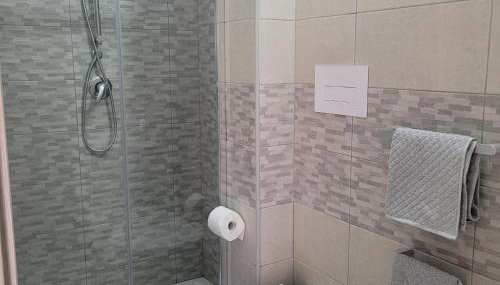 FREE HOUSE - Photo 4