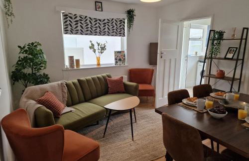 The Firs - 3 Bed Bungalow with parking - Foto 1