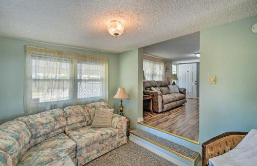 Peaceful Satsuma Escape with Dunns Creek Access - Foto 6