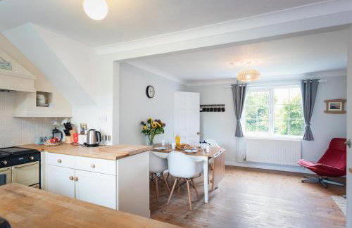 Spacious 3 Bed Cottage Near Beaches - Foto 6