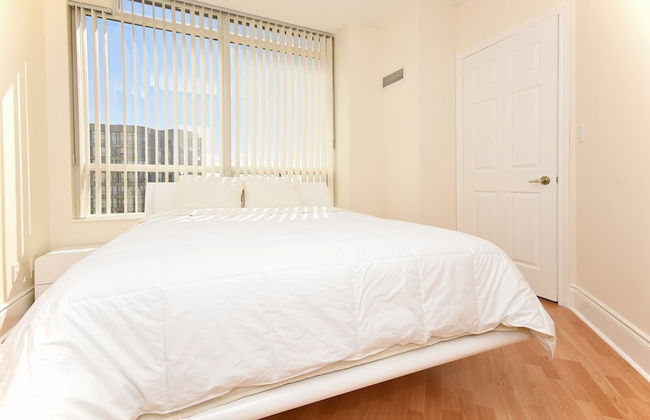 NAPA Furnished Suites Square One - Photo 4