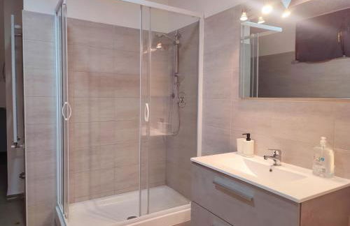 Villa Bassani, grande e luminosa ideale per gruppi - Photo 31