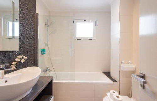 FLORIT FLATS - Stylish 2 Bedroom AC Wifi Terrace Attic in Valencia Center - Foto 43