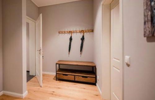 Forestry Chic Flat With Lake And Forest View - Photo 9