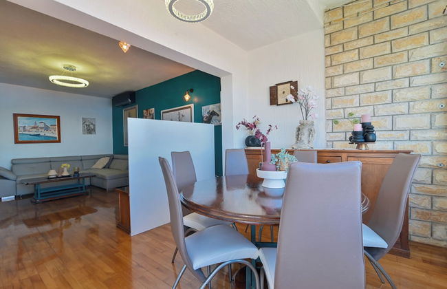 Apartment With Breathtaking sea View - Photo 25