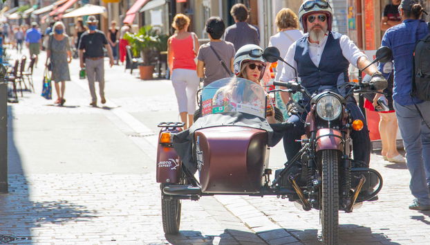 Tour en moto con sidecar por Tours