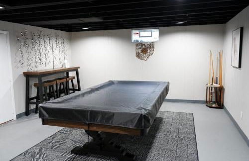 3BR Retreat near BrewDog, games, and lots of space - Foto 19