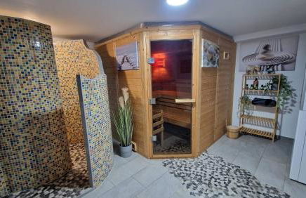 Ferienhaus Guldner mit Terrasse, Garten und Sauna - Foto 3