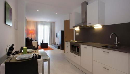 Fisa Rentals Les Corts Apartments - Photo 2