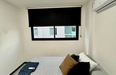 Flat confortável, a 200 metros da praia com estacionamento - Foto 12