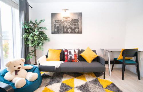 Milton Keynes new 5-Bedrooms 14guests Contractor family holiday Free Parking - Foto 37