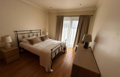 Deluxe House - Photo 2