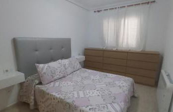 Adosado con piscina y terraza a 700m de la playa - Foto 5