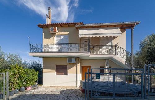 Modern 3 Bed Home with Balconies and Sea Access - Foto 45