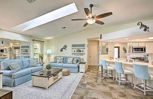 Canal Waterfront Home with Private Pool and Dock! - Foto 9