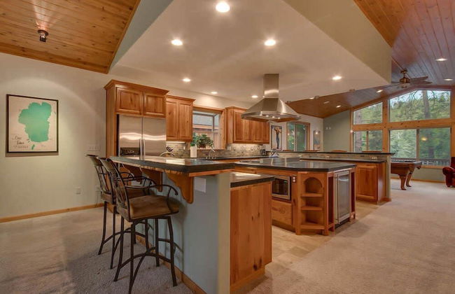 Angora Mountain Lodge - Pool Table, Ping Pong, Shuffle Board - Photo 11