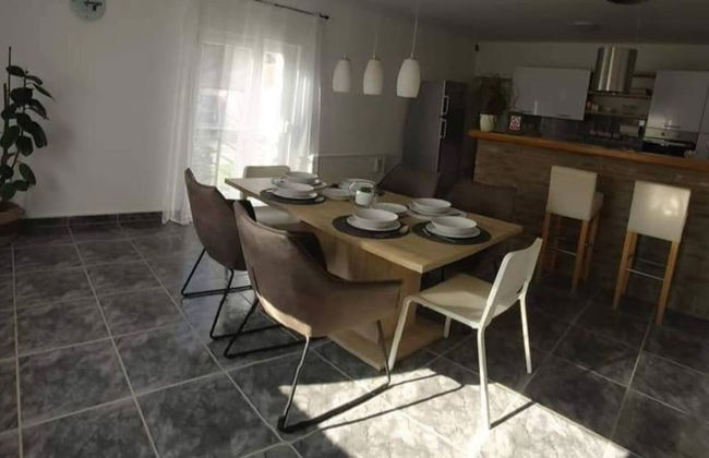 Villa Sorella Beautiful 3-bedroom Villa in Karanac - Foto 8