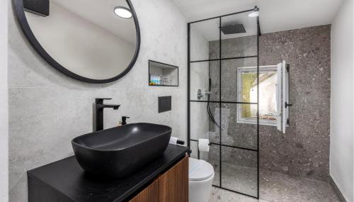 1 Bedroom Nice Home In Hreljin - Foto 5