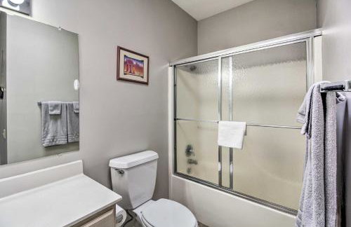 Tranquil Green Valley Townhome with Mtn Views! - Foto 18