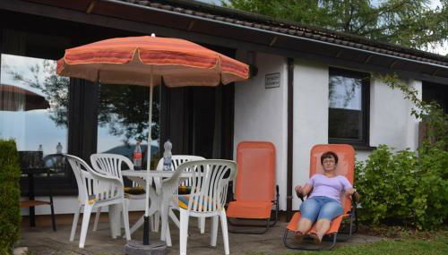 Ferienhäuser Meiß - Feriendorf Öfingen Schwarzwald - Foto 3, Garden, Garden view