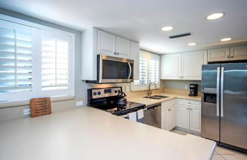Tranquil 2nd floor beachfront condo on Sanibel Island 2A2 - Foto 37