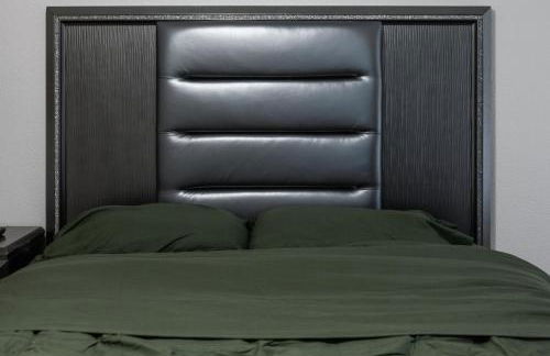 Spacious 5-bedroom villa in welcoming Burleson with WiFi, AC - Foto 5