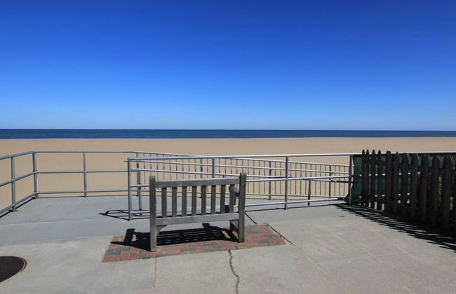 Shore to Please Condo With Pool Views of Beach - Foto 27