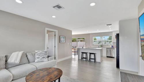 Sunshine Villa - with Private Pool - Foto 3