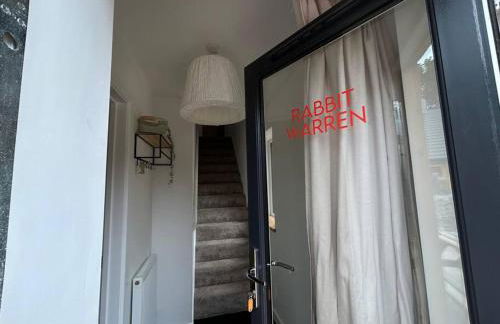 3 - Rabbit Warren, Bright décor home & private hot tub - Photo 4