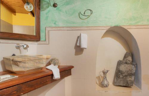 Nassibe Estate - Photo 66