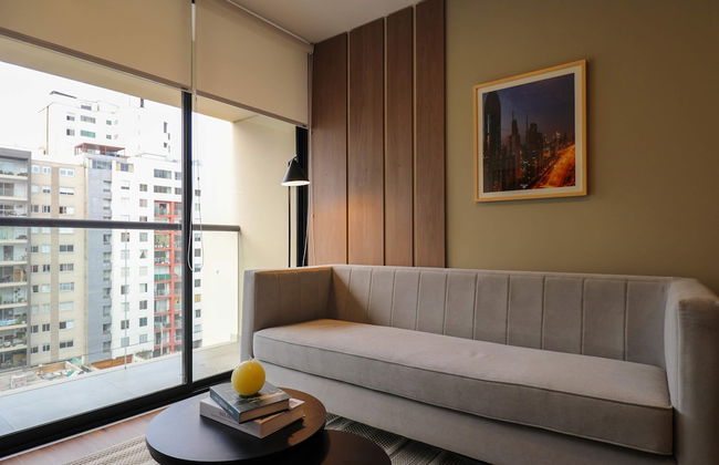 w Majestic 2BR w Comfy Balcony Near Kennedy Park - Foto 1