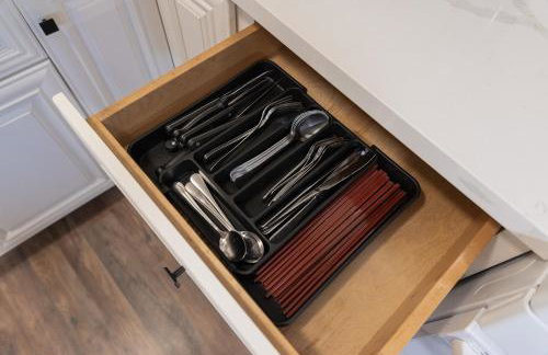 Comfortable Willow Glen Home w Central AC&Heater - Foto 7