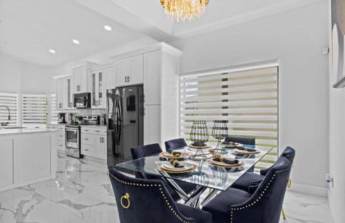 Serene Villa Haven at Allevo Homes - Foto 5