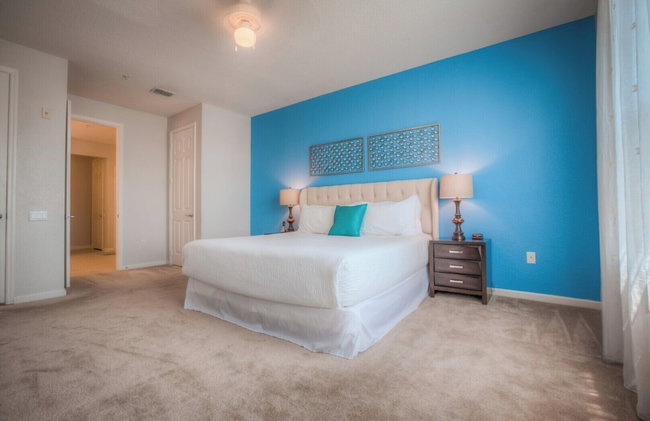 Beautiful LAKEVIEW Deluxe Condo Near Theme Parks - Foto 37