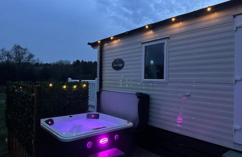 Swan Lodge - Photo 16