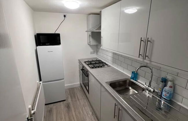 Spacious Luxury 2 Bedroom Apartment, Station 1min - Foto 8