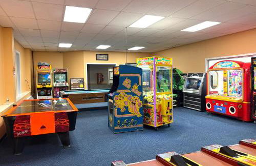 COZY LOON MOUNTAIN ESCAPE - Free shuttle, Pool, Hot tub, River&Mnt Views - Foto 9