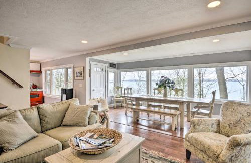 Waterfront Cottage on Sawmill Bay w/ Deck! - Foto 6