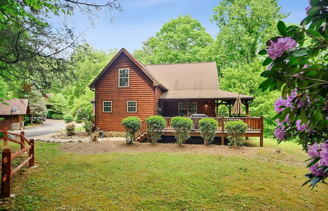Tree Top Lodge - Gorgeous Lake Cabin With Hot Tub & Magnificent Views Of Forests And Mountains! 3 Bedroom Cabin by Redawning - Foto 58