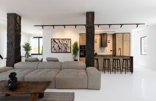 Soothing Holiday Home With Outdoor hot tub - Photo 9