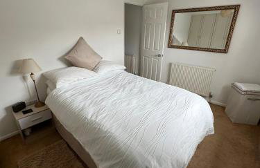 Charming 2Bedroom Home with Garden & Parking for 2 - Foto 18